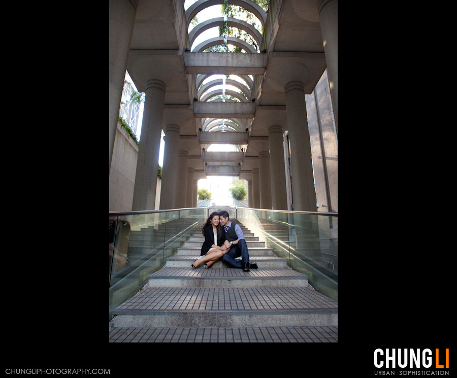 san francisco city engagement photo